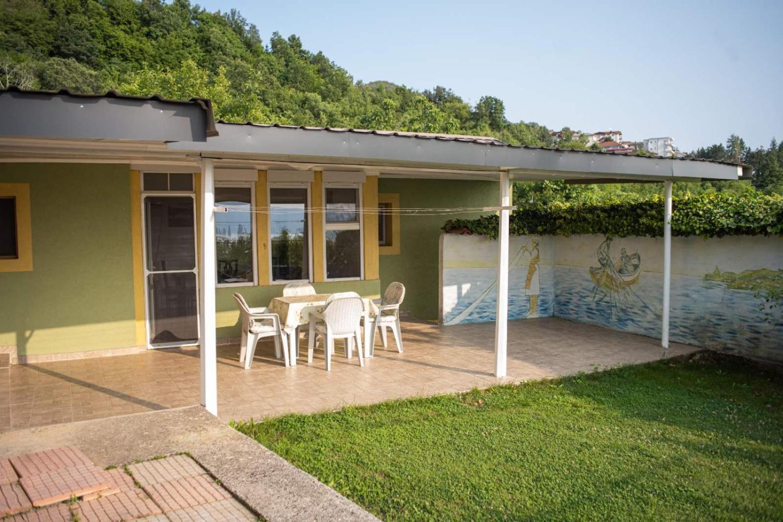Vacation Home Rot オフリド エクステリア 写真